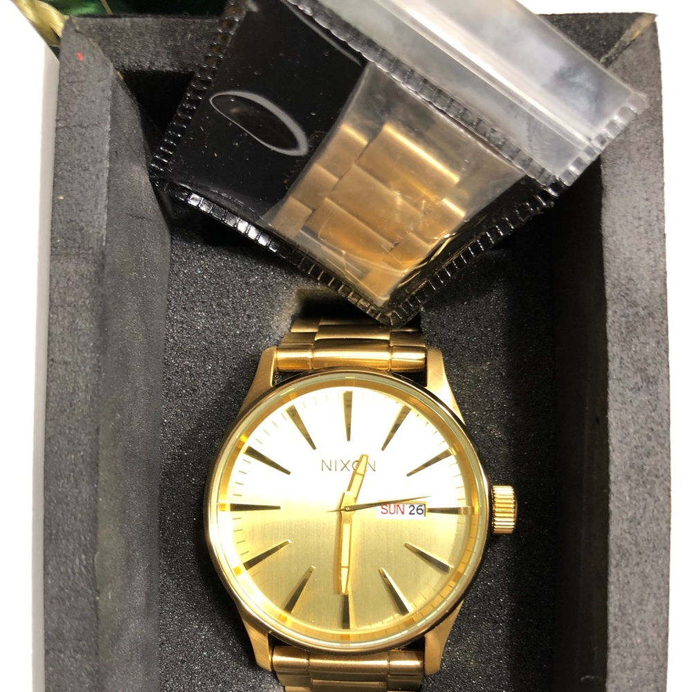 Nixon Sentry SS Gold Watch